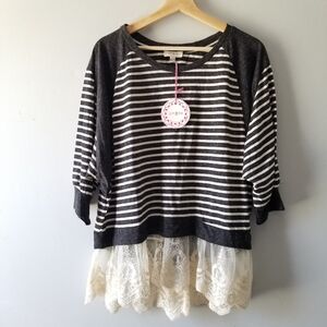 Umgee Boho Stripe Lace Hem Top Medium